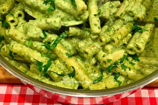 'Pesto Cremoso' — Super Creamy Pesto • Click here to get the recipe